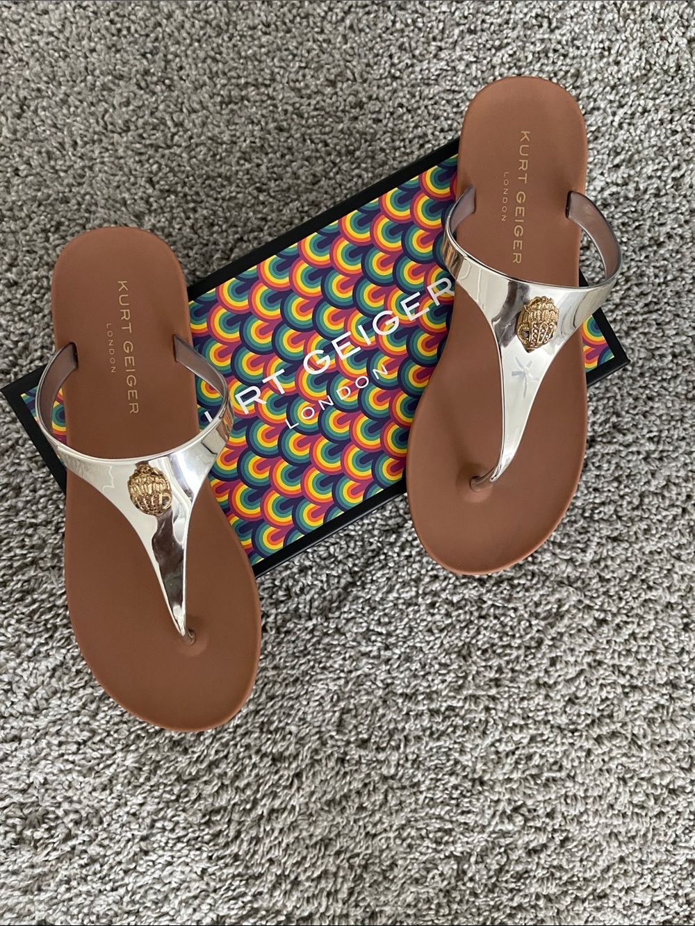 Kurt Geiger Metallic Gold Toe-Post Sandals with Brown Footbed
